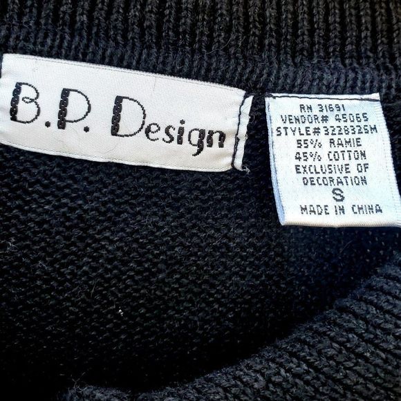 vintage Christmas Sweater 90s Beaded Xmas Stockings Black Cotton Ramie 10 12 - Picture 7 of 13